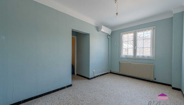 Villa / Maison 10 pièces  à vendre Saint-Estève 66240