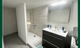 Immeuble  270 m² à vendre à Courthézon (84350)