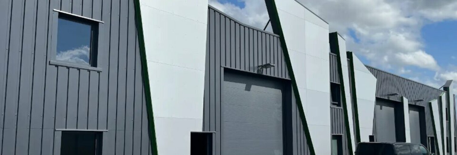 Commerce  182 m² à louer à Sarcey (69490)