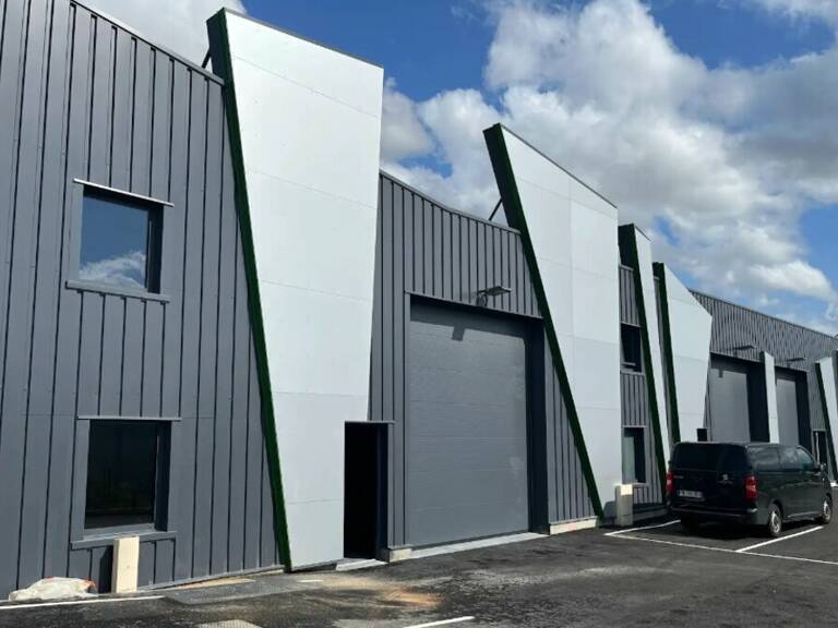 LOCAL D'ACTIVITE - ATELIER à LOUER — photo 1