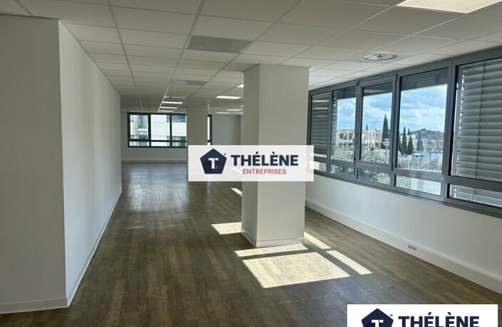 BUREAUX à VENDRE — photo 5