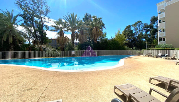 Appartement 3 pièces  à vendre Hyères 83400