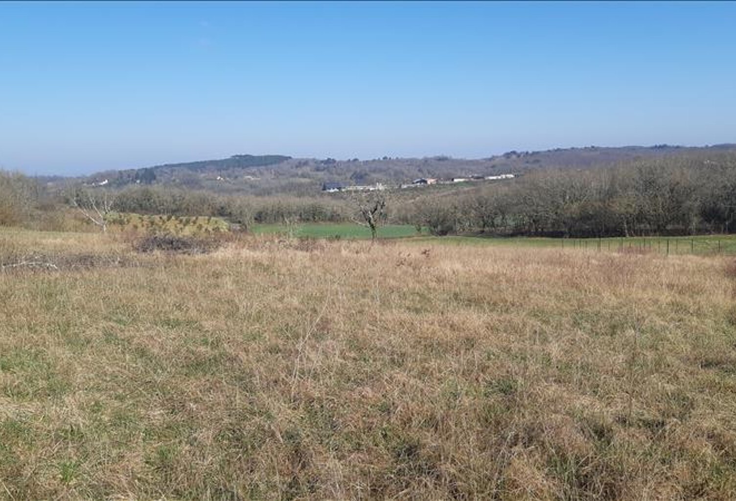 Terrain à bâtir de 0 pièces principales — photo 1