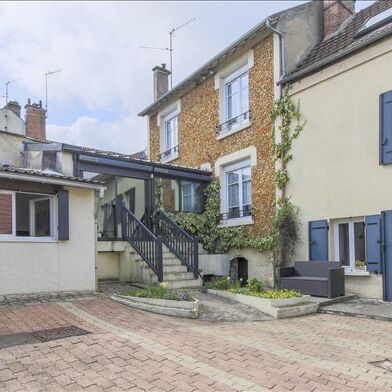 Maison 8 pièces 385000 €