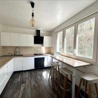 Appartement 5 pièces 281430 €