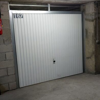 Garage  23000 €