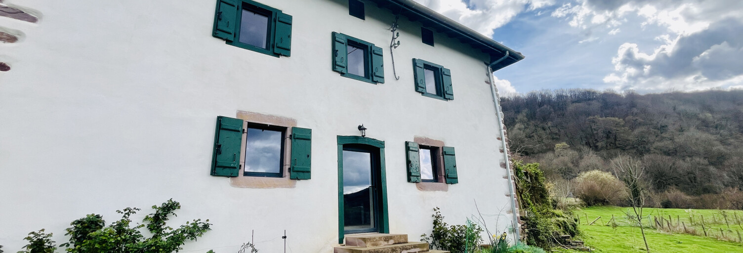 Maison 9 Pièces 157 m² à vendre à Hosta (64120)