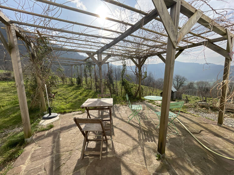ANCIENNE FERME BASQUE RENOVÉE AVEC TERRES AGRICOLES — photo 1