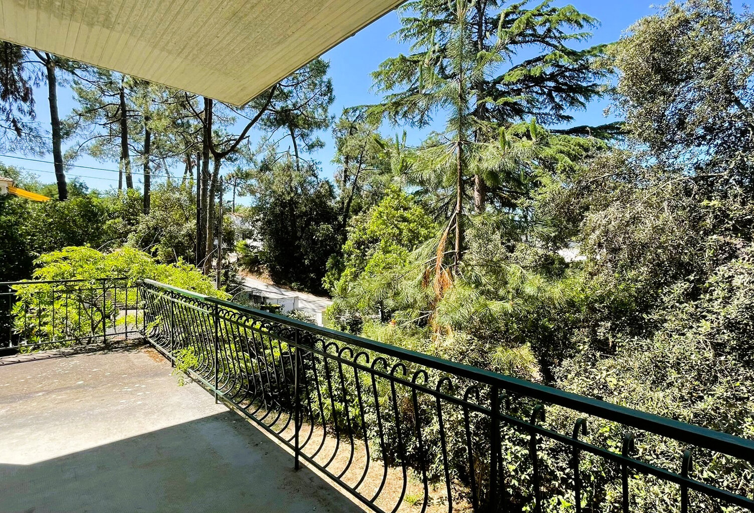 MAISON A RENOVER A 500 M DE LA PLAGE — photo 1