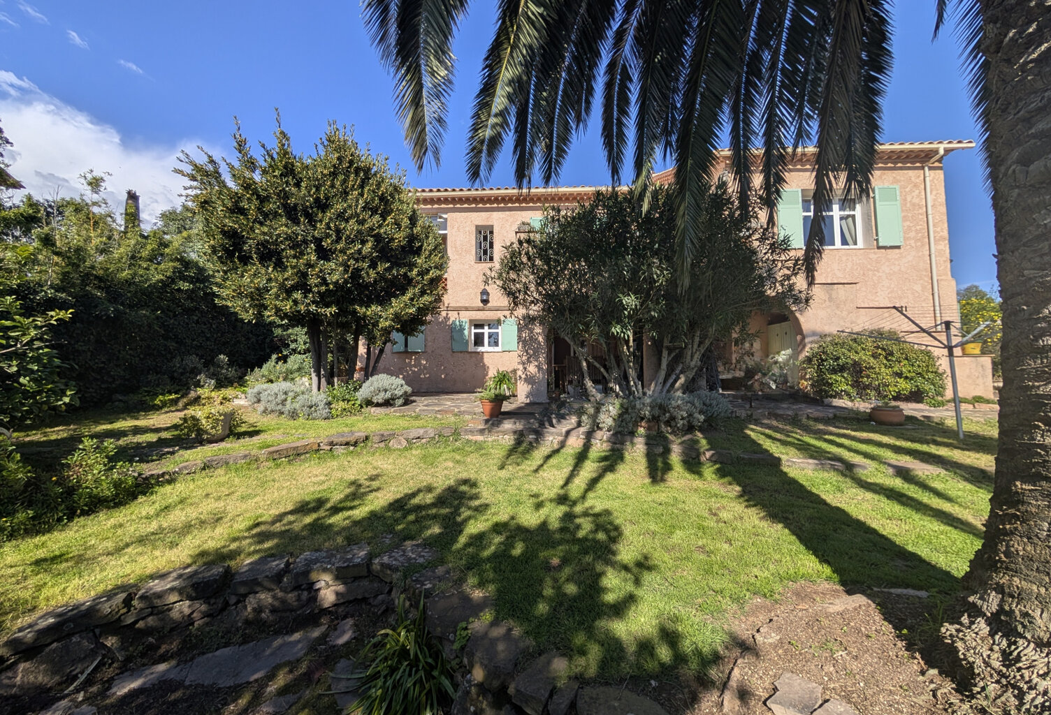 Villa au calme vue dégagée sans vis à vis à Saint Raphaël — photo 1