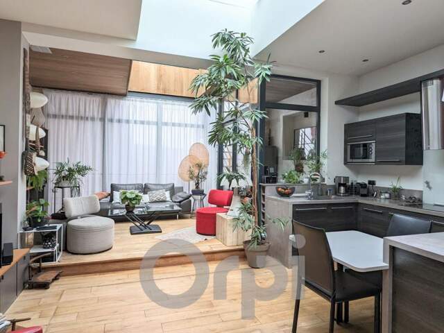 Loft d’exception sur le Vieux Port – 118 m², 2 suites, climatisé — photo du bien