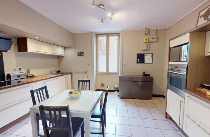 LORIOL SUR DROME à vendre Maison de rue sur 2 niveaux — photo 2