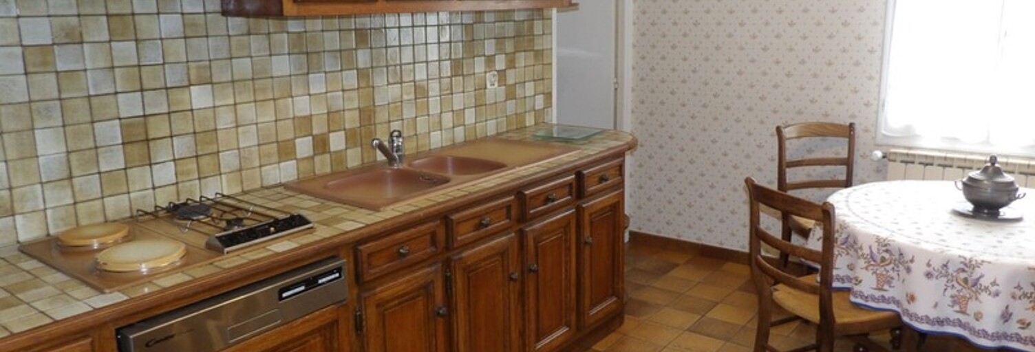 Maison 7 Pièces 142 m² à vendre à Commentry (03600)