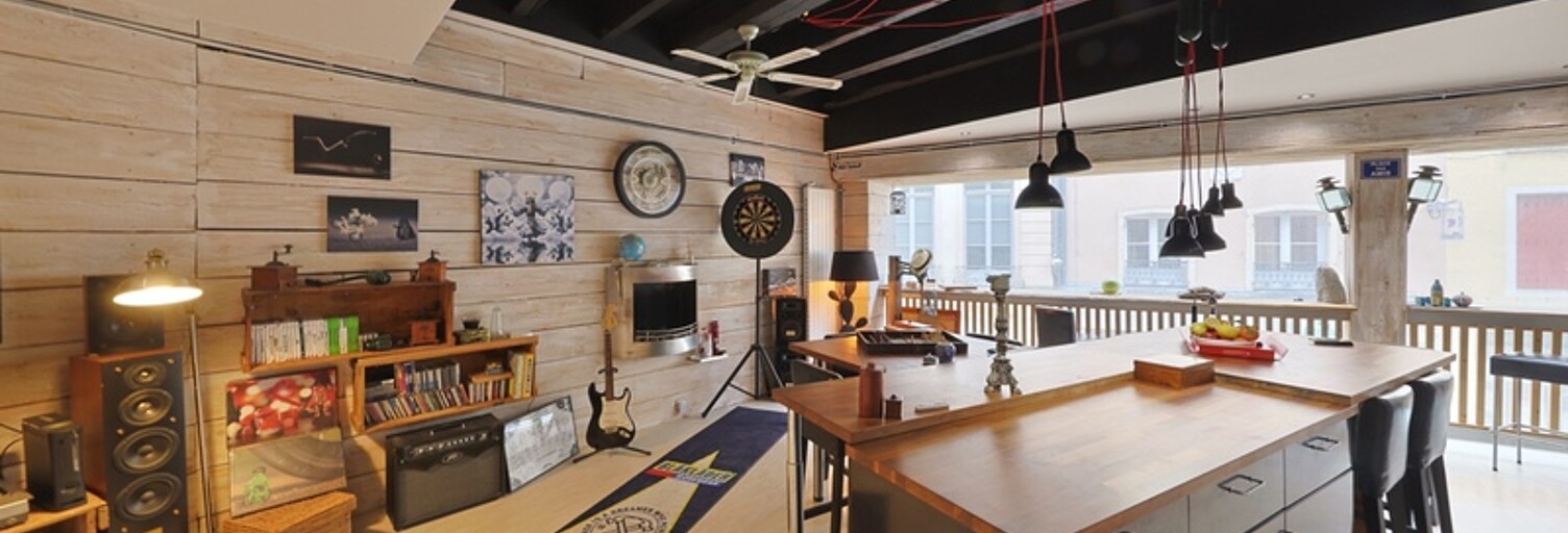 Immeuble  260 m² à vendre à Mâcon (71000)