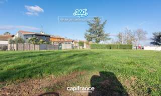 Terrain  701 m² à vendre à Saint-Didier-sur-Chalaronne (01140)