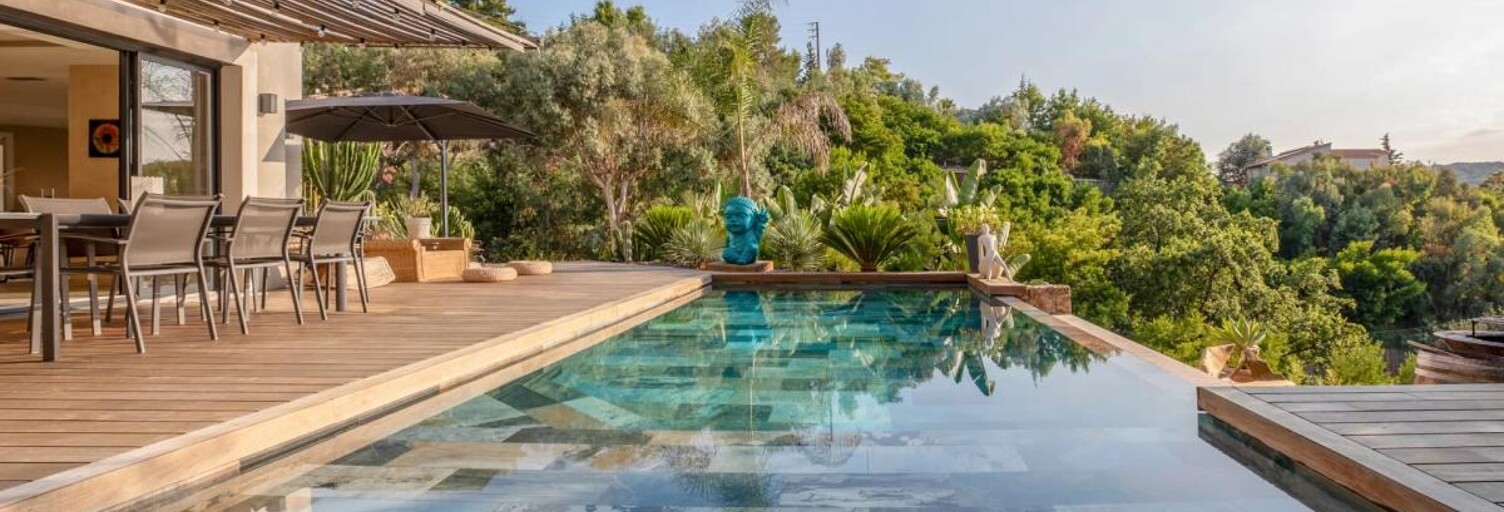 Maison 9 Pièces 222 m² à vendre à Vallauris (06220)