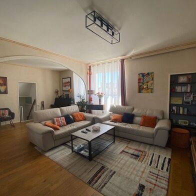 Appartement 5 pièces 376000 €
