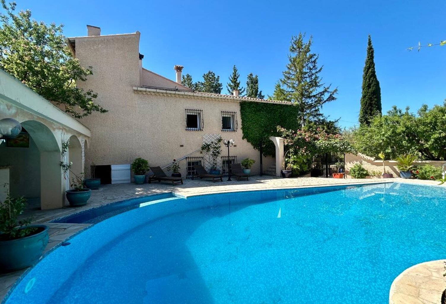 Maison À Vendre — photo 1