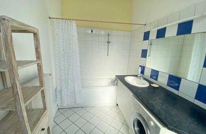 REIMS : appartement T2 (48 m²) en location — photo 5