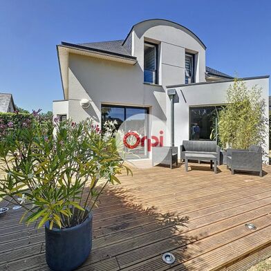 Maison 6 pièces 400000 €