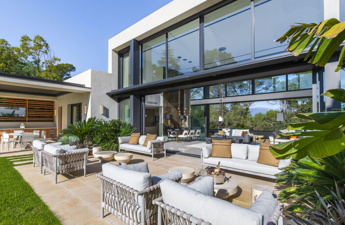 Bienvenue dans la Villa située au Parc Privé de Mougins — photo 3