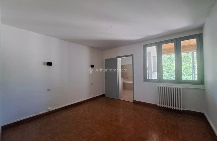 Appt T3 veranda et balcon — photo 4