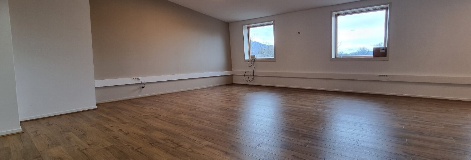 Bureau  74 m² à vendre à Méry (73420)