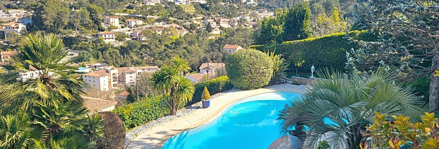 Maison 8 Pièces 276 m² à vendre à Drap (06340)