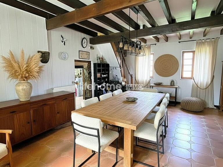 Maison familiale avec dépendances et grand terrain  environn — photo 1