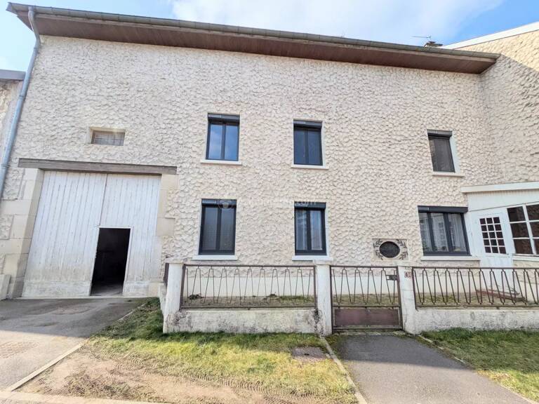 Maison de Village avec grange et terrain — photo 1