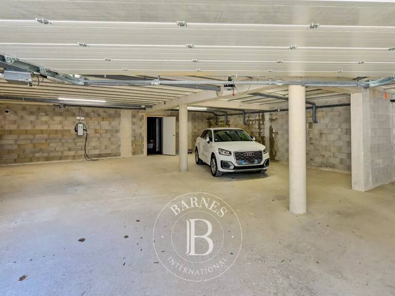 AIX EN PROVENCE - PROCHE CENTRE VILLE - VILLA ARCHITECTE 200M2- — photo 1