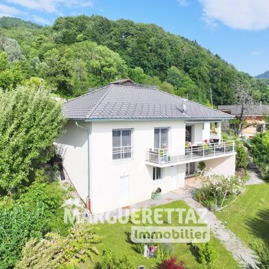 Maison 4 pièces 620000 €