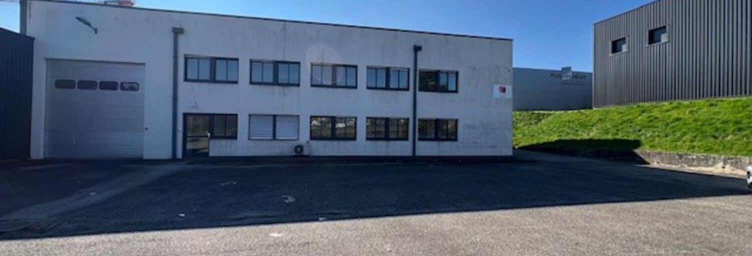 Commerce  174 m² à louer à La Tour-de-Salvagny (69890)