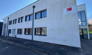 Commerce  106 m² à louer à La Tour-de-Salvagny (69890)