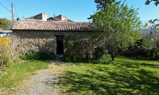 Maison 1 Pièce 70 m² à vendre à Saint-Privat (07200)