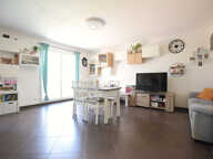 78690 LES ESSARTS LE ROI  Charmante maison de 4 pièces 3 cha — photo 4