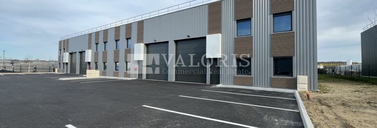 Commerce  327 m² à louer à Villefranche-sur-Saône (69400)