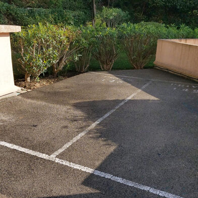 Garage  145 €