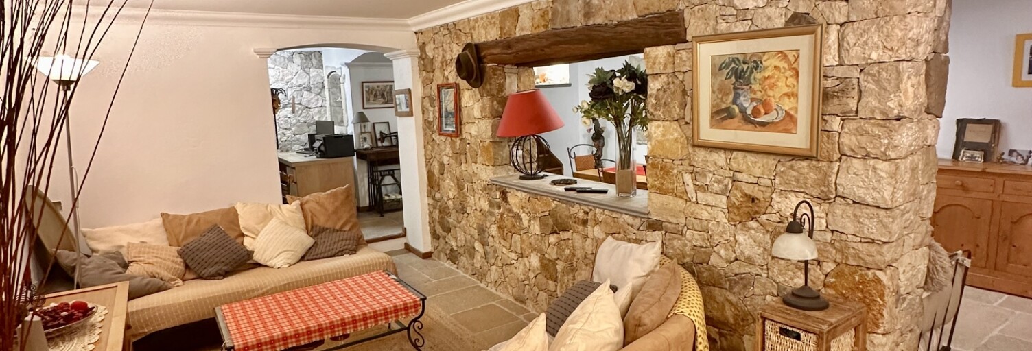 Maison 6 Pièces 122 m² à vendre à Gilette (06830)