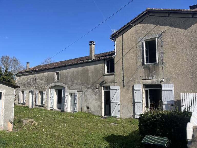 Charentaise de 6 pièces principales — photo 1