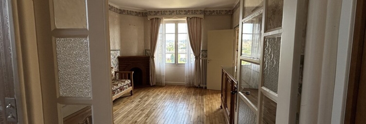 Maison 7 Pièces 175 m² à vendre à Saint-Céré (46400)