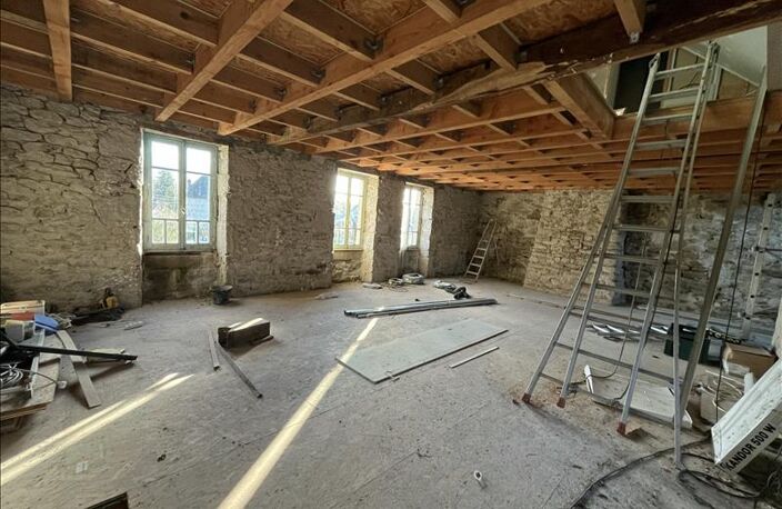 Maison en pierre de 3 pièces principales — photo 3