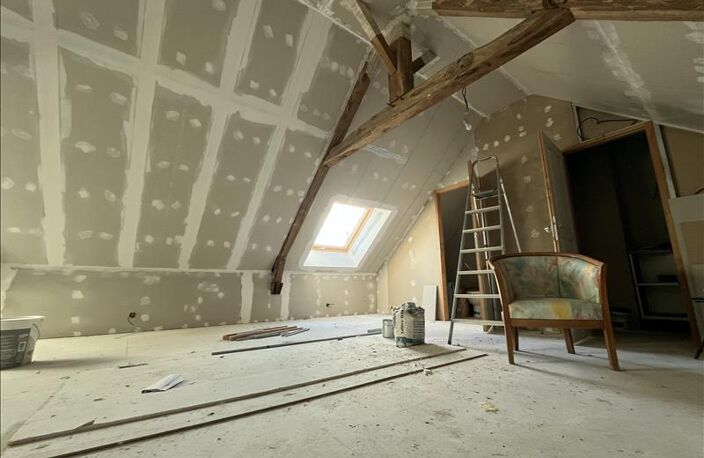 Maison en pierre de 3 pièces principales — photo 4
