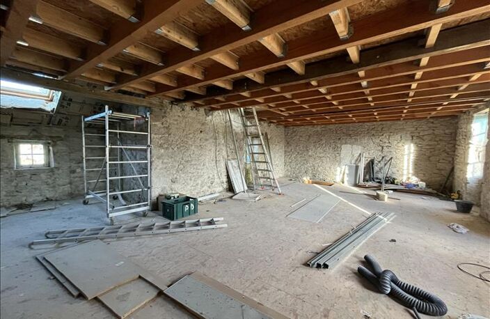 Maison en pierre de 3 pièces principales — photo 5