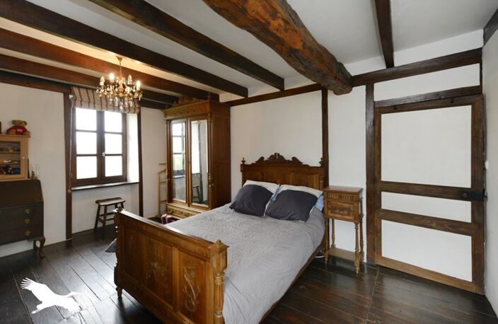 Maison en pierre de 5 pièces principales — photo 2