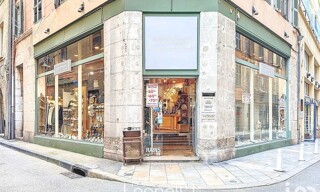 Commerce  253 m² à vendre à Toulon (83000)