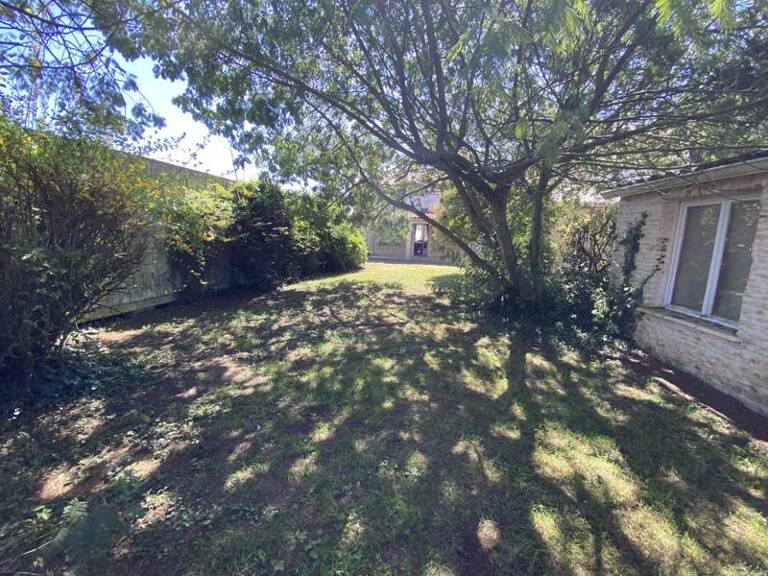 Maison en pierre de 10 pièces principales — photo 1