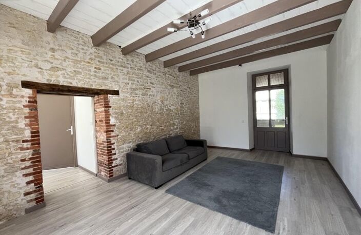 Maison en pierre de 10 pièces principales — photo 2