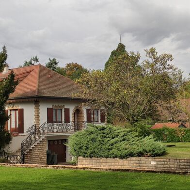 Maison 10 pièces 369000 €