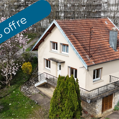 Maison 6 pièces 240000 €